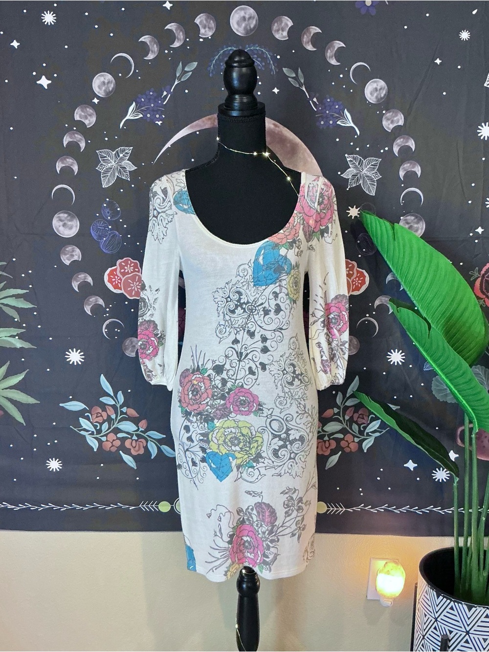 Cream Dress with Multi-Colored Floral Accents 💐